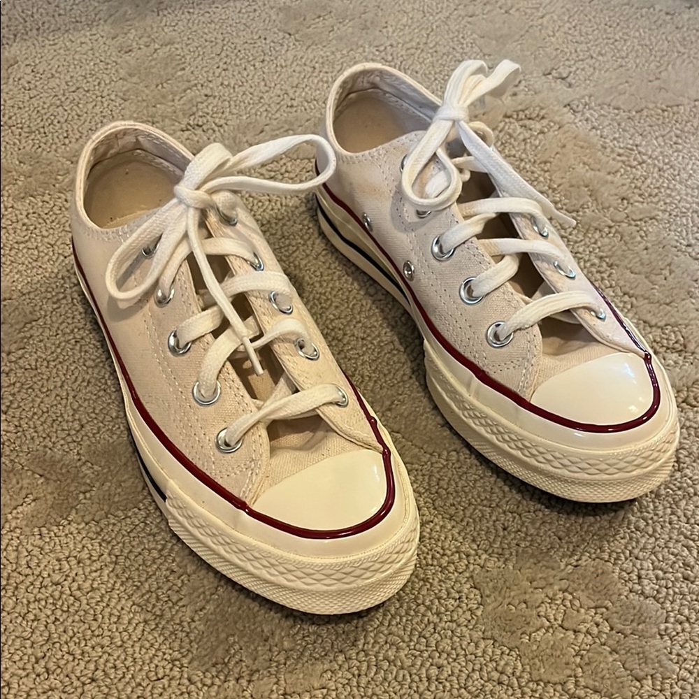 Converse Chuck Taylor’s Never worn